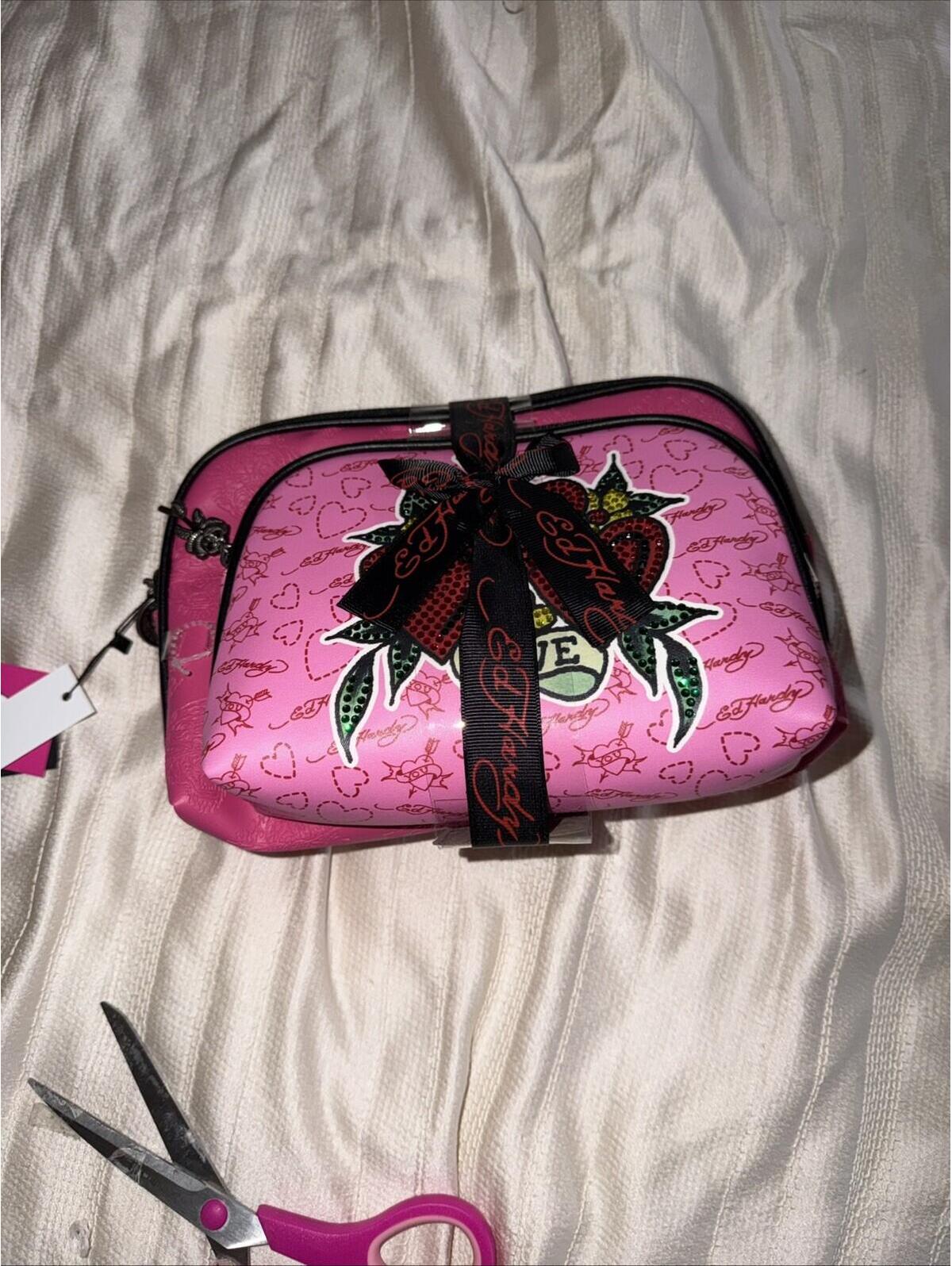 Ed Hardy Womens Pink 2pc Cosmetic Bag Set Brand New